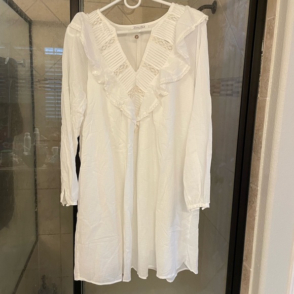 Emory park ruffle front smock dress in white - Picture 5 of 6